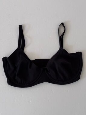 SKIMS Black Women's 32DD Underwire Bra Adjustable Strap - Like New